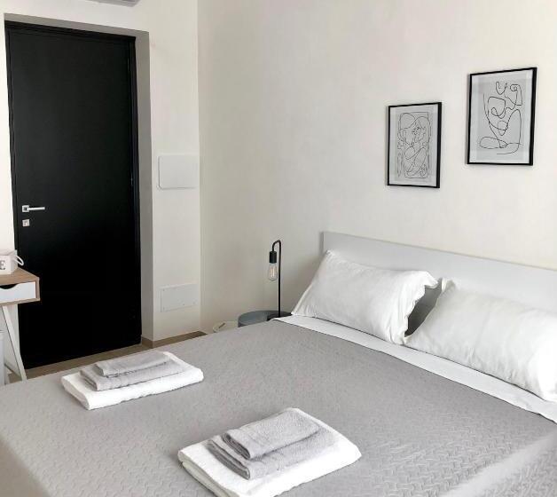 标准间, Le Quattro Porte