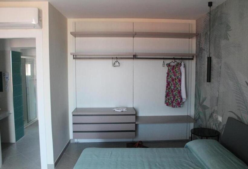 キングサイズベッドのデラックスルーム, Margiò House