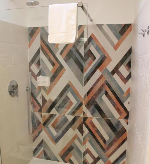 デラックスルーム, Margiò House