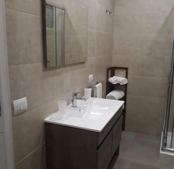 اتاق استاندارد چهار تخته با چشمانداز دریا, Maison Marguerite