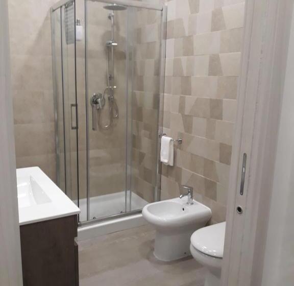 اتاق استاندارد چهار تخته با چشمانداز دریا, Maison Marguerite