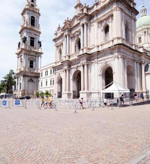 Полулюкс с Балконом, Pompei Plaza