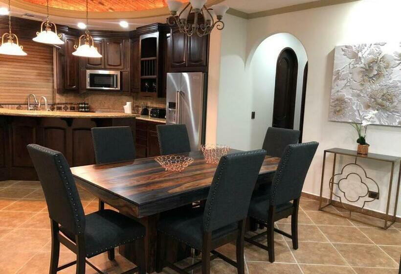 １ベッドルームアパートメント, Esmeralda B 201