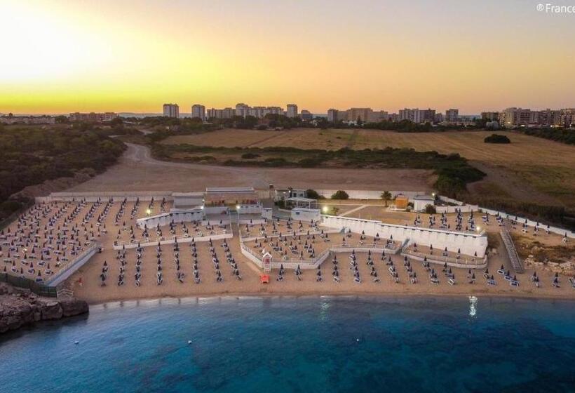 اتاق استاندارد با بالکن, Room27