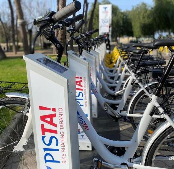 اتاق استاندارد با بالکن, Room27