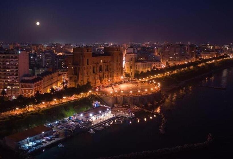 اتاق استاندارد با بالکن, Room27