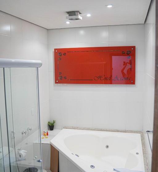 이그제큐티브 트리플, Ascona