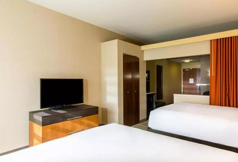 スイート, Cambria Hotel Plano Frisco