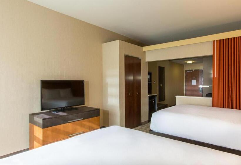 سوییت, Cambria Hotel Plano   Frisco