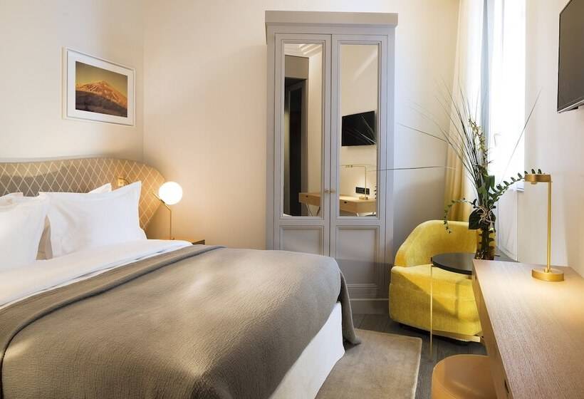 اتاق کلاسیک, Le Marianne