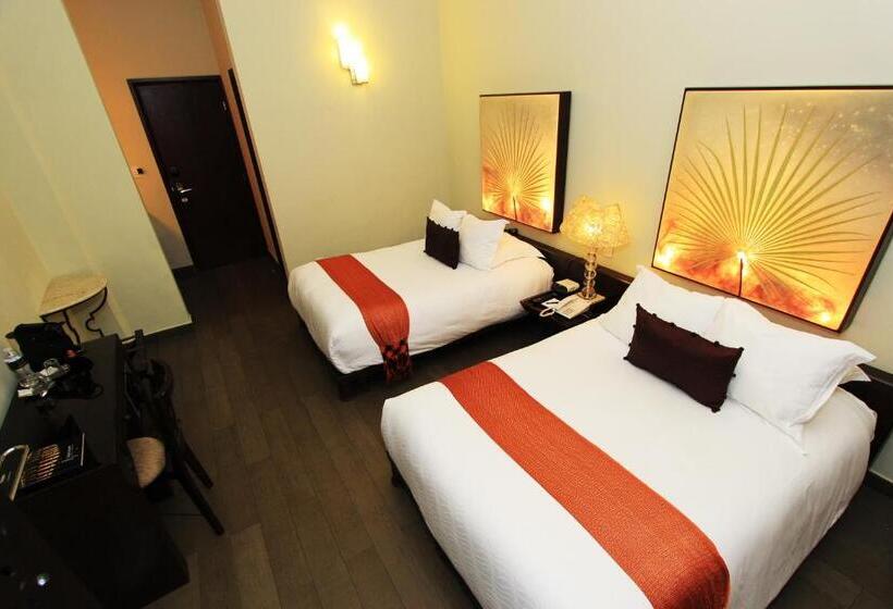 חדר סטנדרט שתי מיטות זוגיות, Plaza Gallery Hotel Boutique