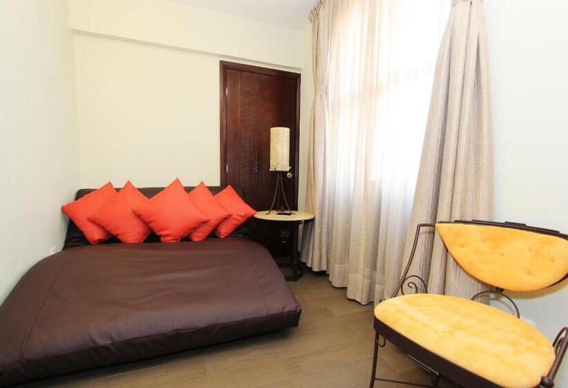 חדר דחוקס עם מיטת קינג, Plaza Gallery Hotel Boutique