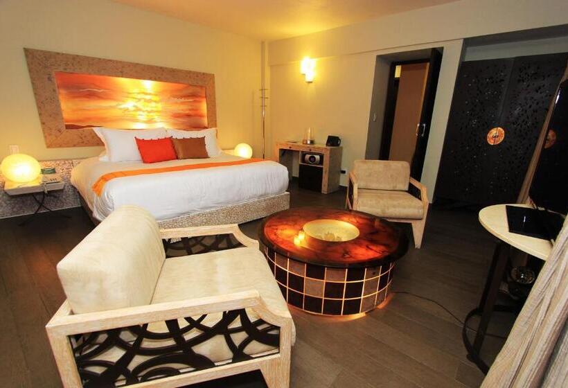 חדר דחוקס עם מיטת קינג, Plaza Gallery Hotel Boutique