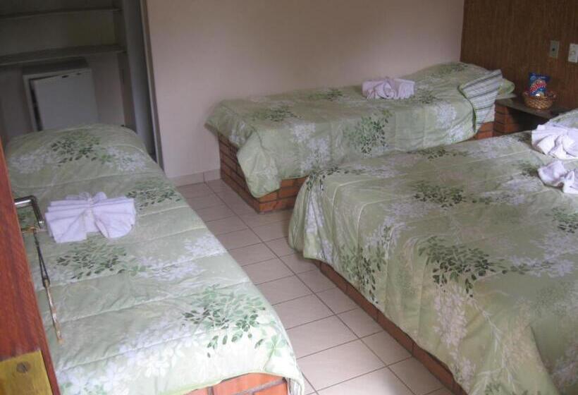 四人标准间, Pousada Portal Da Palmeira