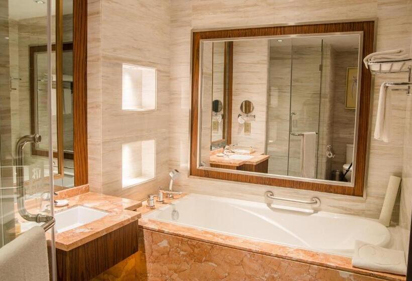 سوئیت با تخت بزرگ, Ramada Plaza Huizhou East