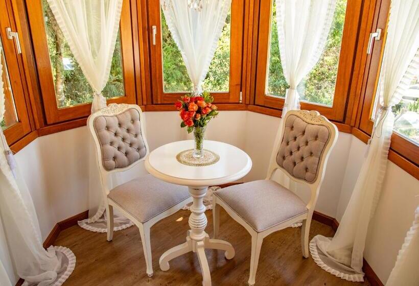 Superior Suite, Ritta Hoppner