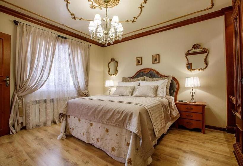 Family Suite, Ritta Hoppner