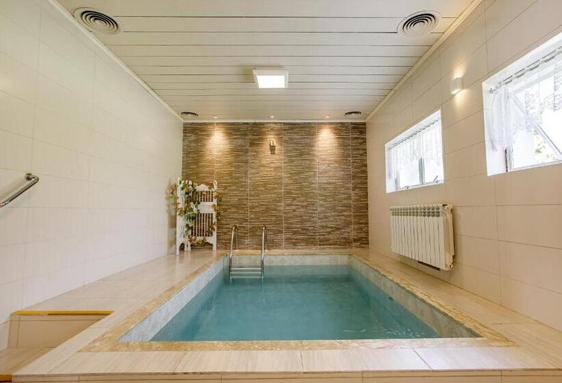 Apartament Rodzinny, Ritta Hoppner