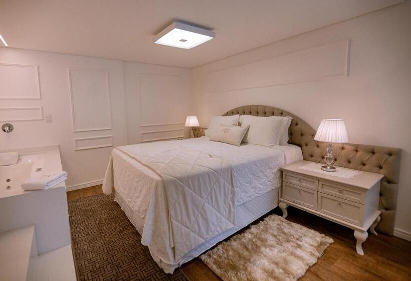 Studio Standard, Ritta Hoppner