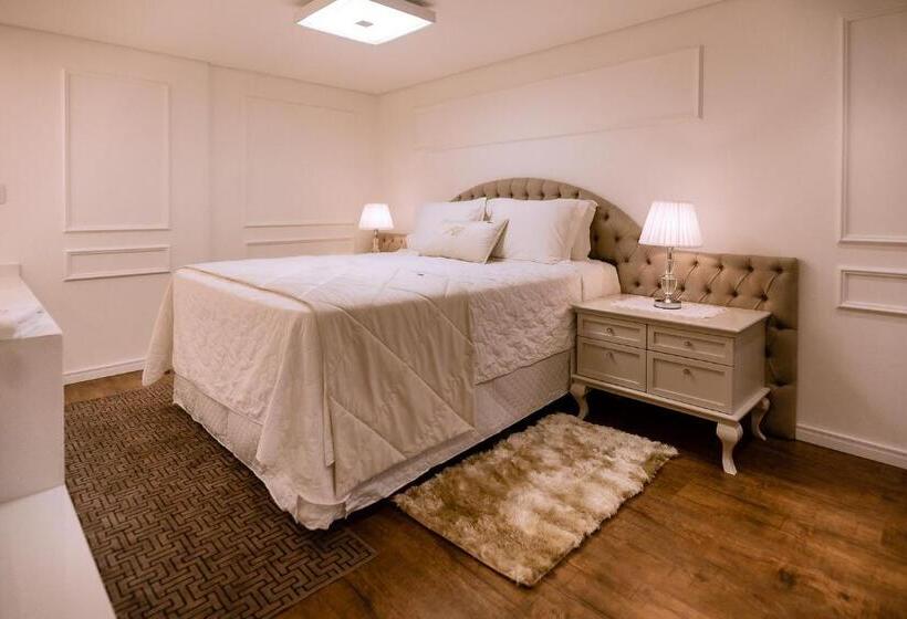 Studio Standard, Ritta Hoppner