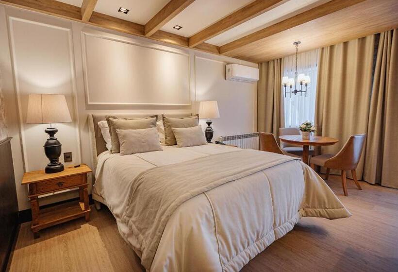 Suite z Balkonem, Ritta Hoppner