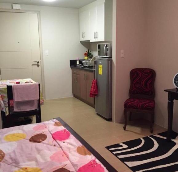 استودیوی استاندارد, Favila Condotel Unit 150 Newport Boulevard Near Airport Terminal 3 And All Other Airport