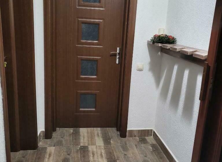 Номер Стандарт, Boina House