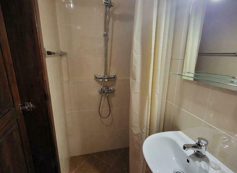 Номер Стандарт, Boina House