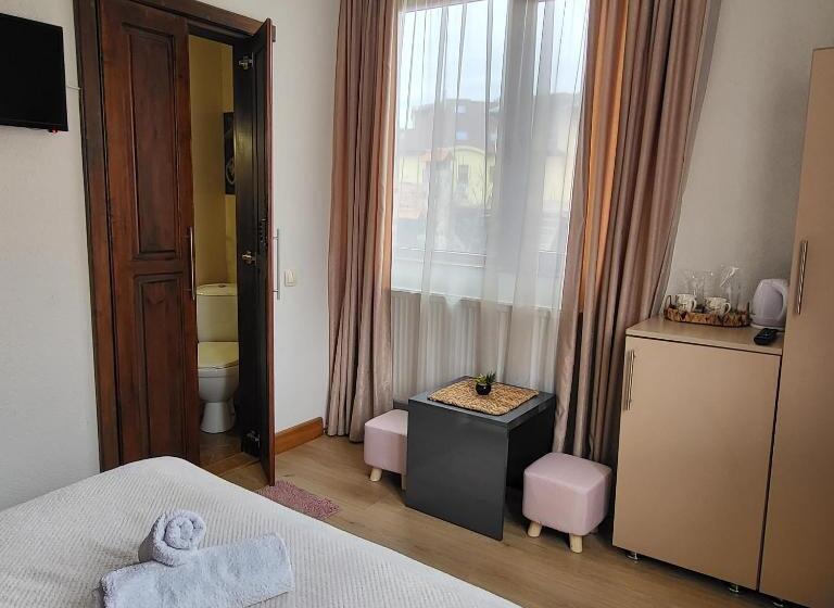 Номер Стандарт, Boina House