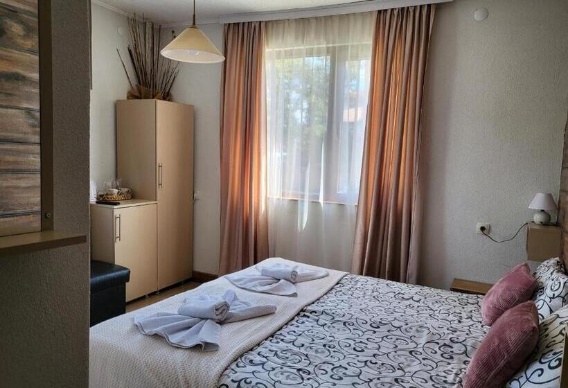 Номер Стандарт, Boina House