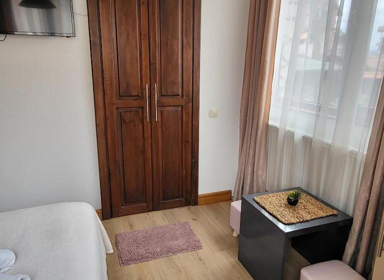 Номер Стандарт, Boina House