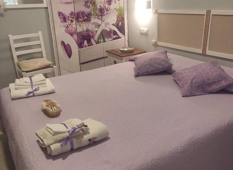 חדר סטנדרט, B&b Babay