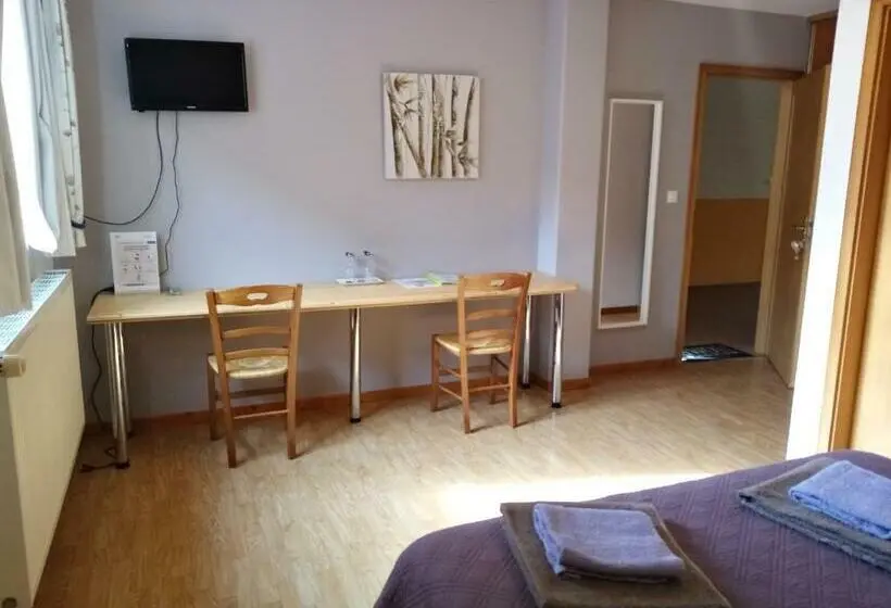 スタンダードルーム, Chambres Thirion