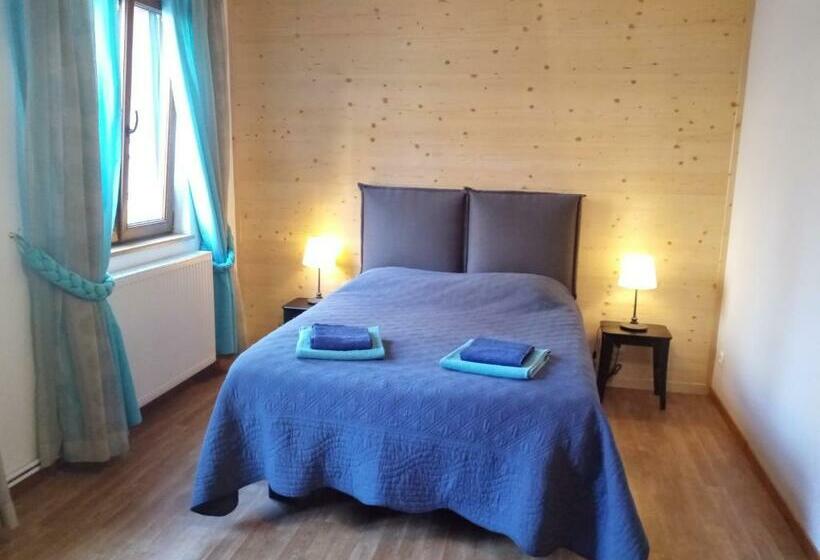 Номер Стандарт Трехместный, Chambres Thirion