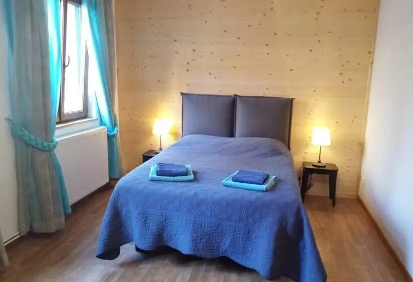 スタンダードトリプルルーム, Chambres Thirion