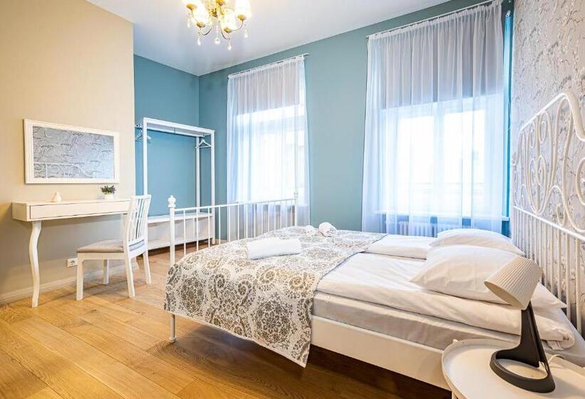 اتاق استاندارد, Blue Bird Hostel In Riga Old Town