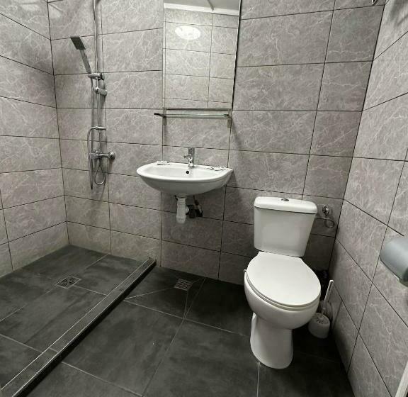 スタンダードトリプルルーム, Casa Bucovineană