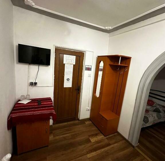 Номер Стандарт Трехместный, Casa Bucovineană