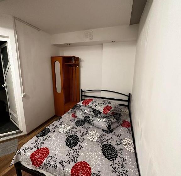 Четырехместный Номер Стандарт, Casa Bucovineană
