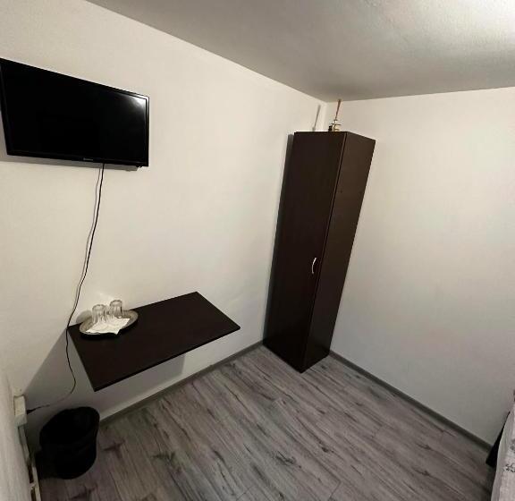 バス共有のスタンダードルーム, Casa Bucovineană