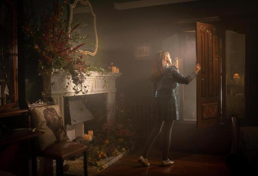 חדר דלוקס לשלושה, The Harrison Chambers Of Distinction