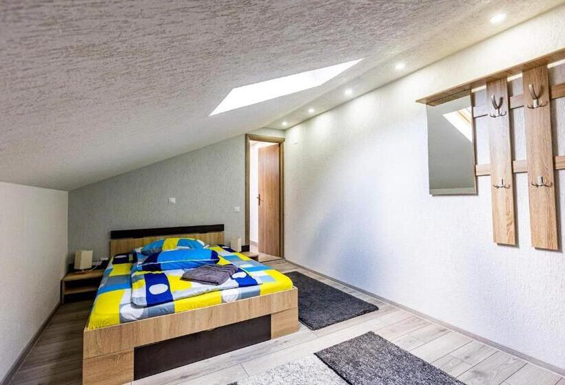 דירת שני חדרים, Casa Andy