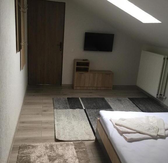 דירת שני חדרים, Casa Andy