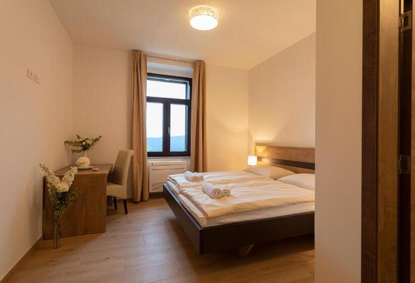 اتاق استاندارد, Peregrin Sveta Gora