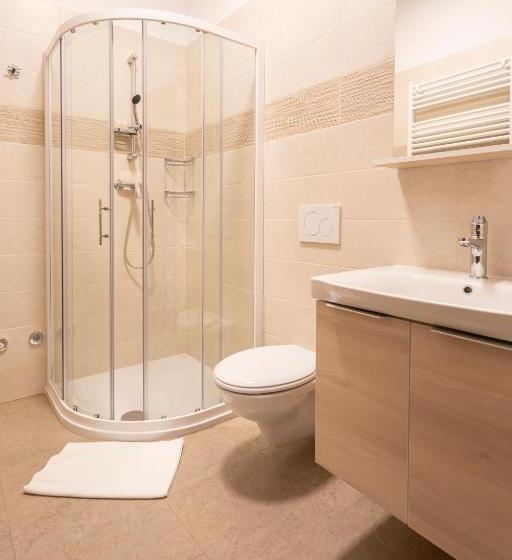 اتاق استاندارد, Peregrin Sveta Gora