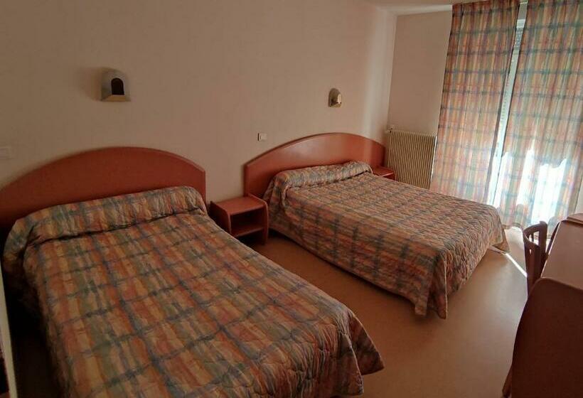 غرفة قياسية, Central Hôtel