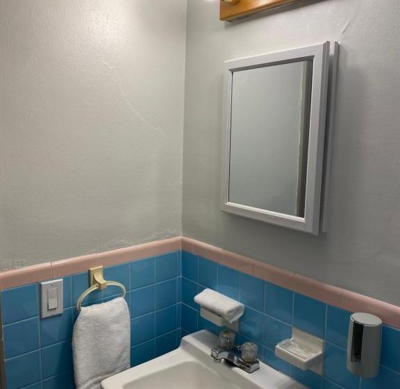 デラックスルーム, Rolo Beach