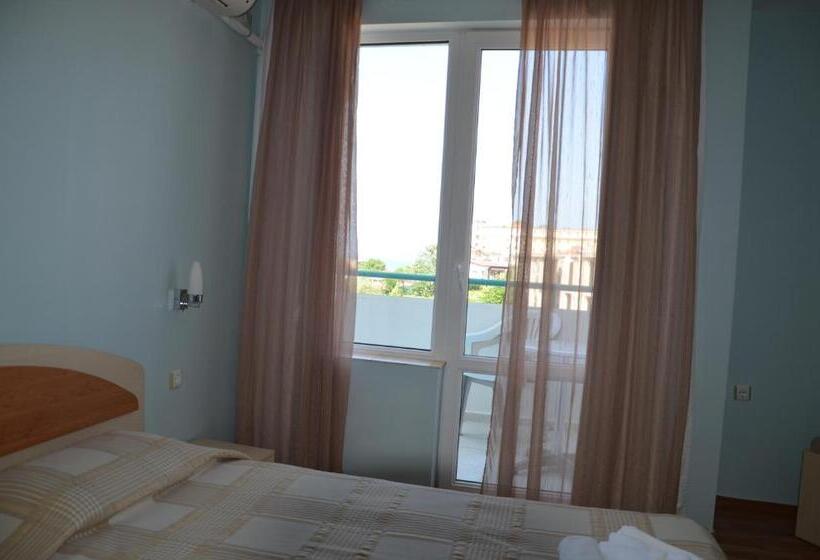 Номер Стандарт с Балконом, Sania