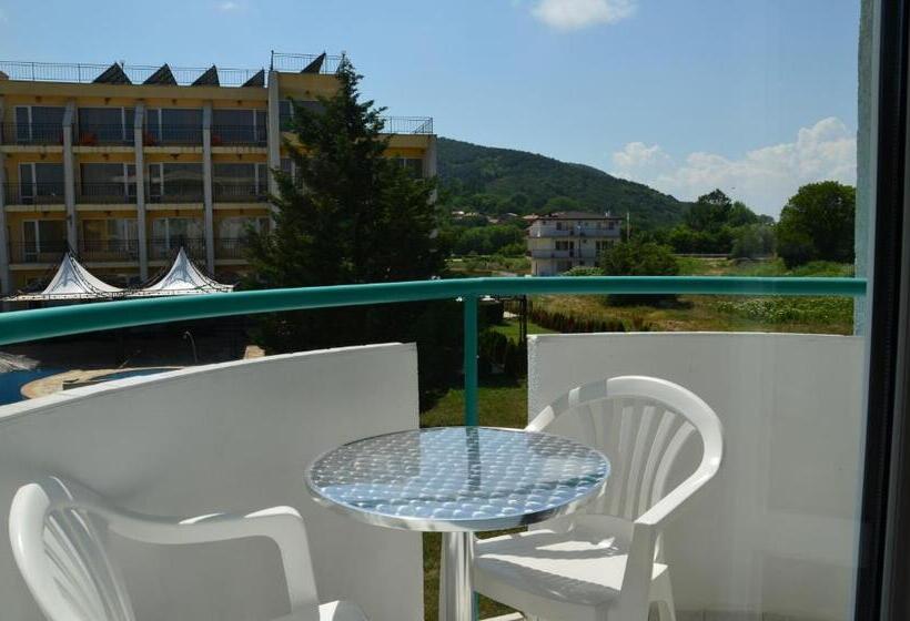 Номер Стандарт с Балконом, Sania