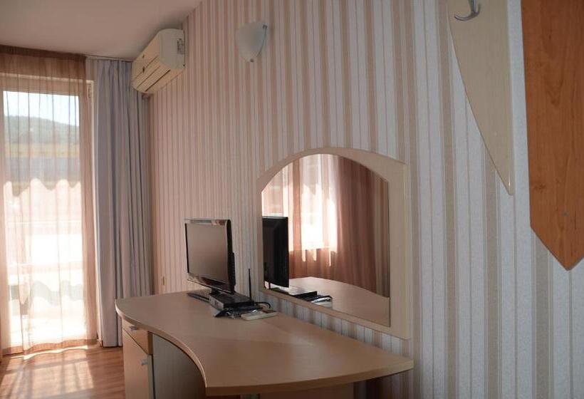 Номер Стандарт с Балконом, Sania